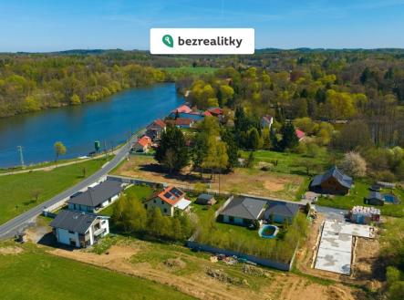 Prodej pozemku pro bydlení, 1 071 m² obrázek