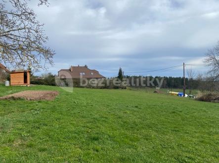 Prodej - pozemek, zahrada, 1 400 m²