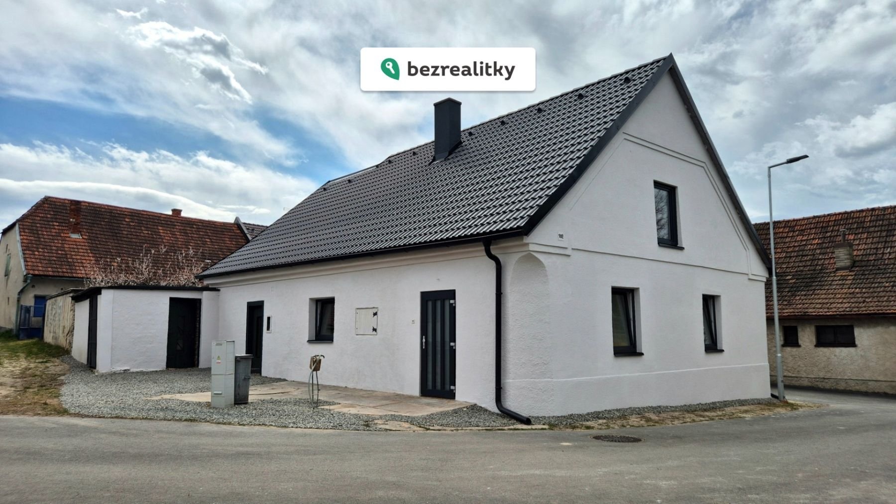 1744565447-xavdrnejqj-4