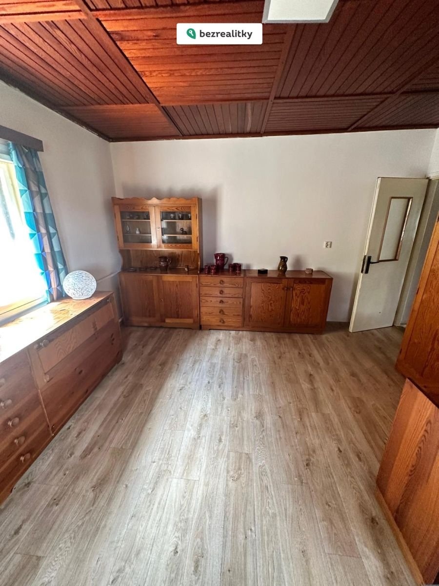 1744644239-lcdfsuzsfe-jizba