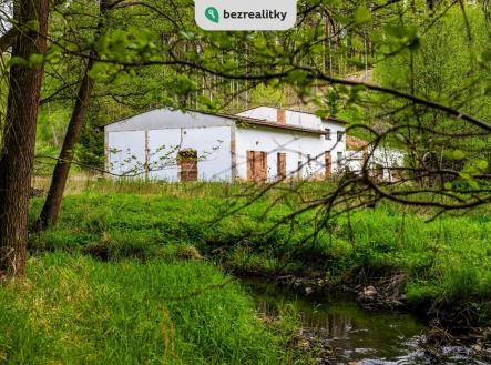 Prodej - chata/rekreační objekt, 460 m²