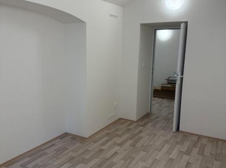1749051446-rheptfnbae-img-7853