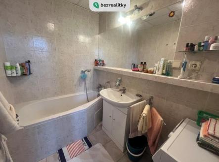 1749375173-watdgeknbv-img-2692