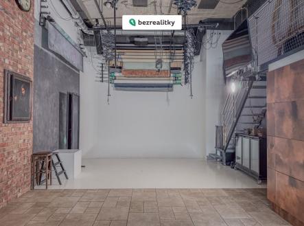 Prodej - komerční objekt, jiný, 240 m²