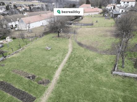 Prodej pozemku pro bydlení, 2 038 m²