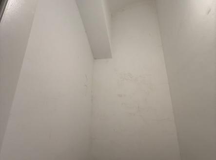 Prodej - komerční objekt, jiný, 2 m²