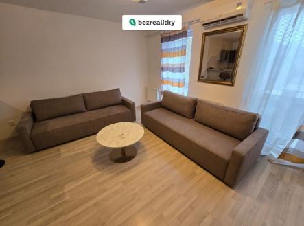 Prodej bytu, 1+kk, 63 m²