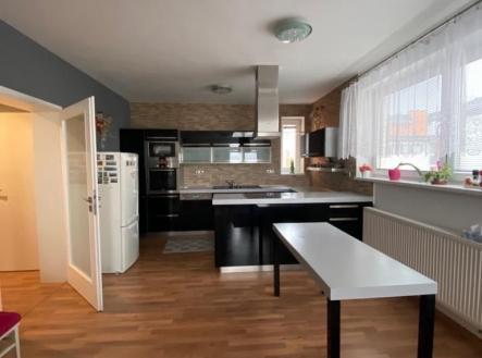 Prodej bytu, 3+kk, 86 m²