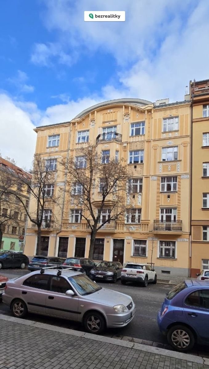 1773079123-iwgxbcaqga-e2-84-962