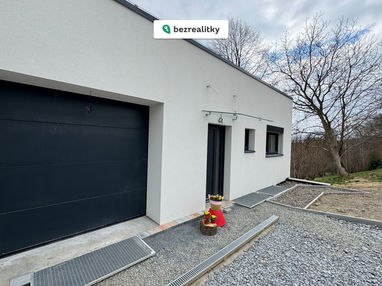 1774297742-agrfrrnmko-05-gar-c3-a1-c5-be