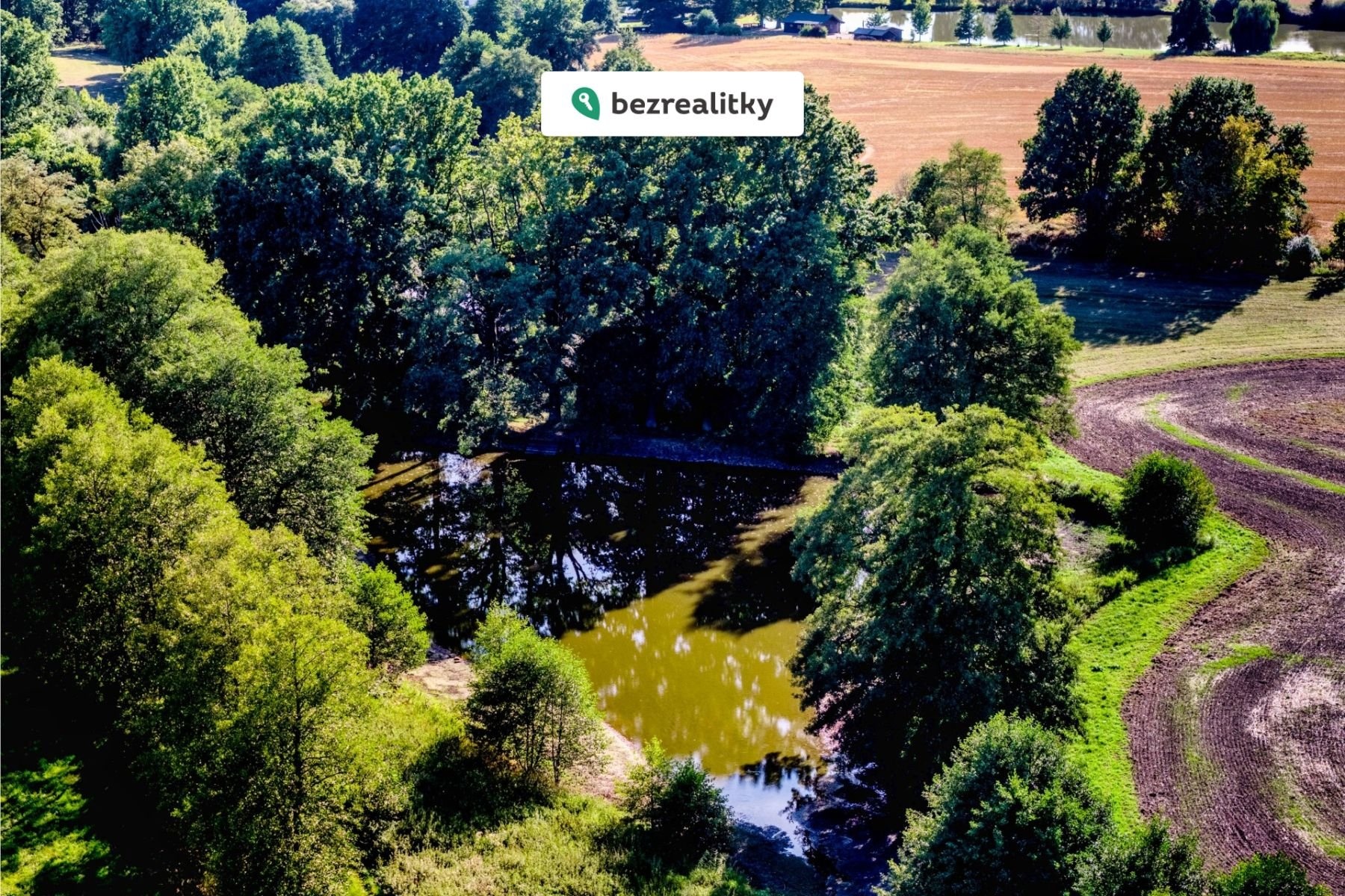 1758214261-adhsesiovx-3