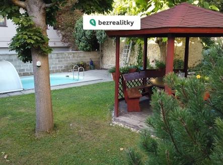 1759945972-vmckyhffif-d359