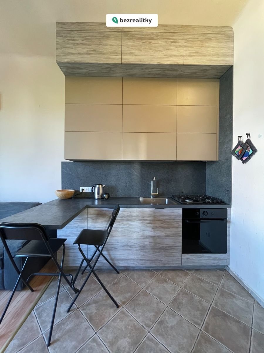 1759945108-yttifwcowy-1000023465