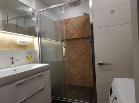 1741636235-vduymdfupn-img-20250310-wa0012