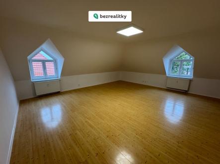 Prodej bytu, 2+1, 108 m²