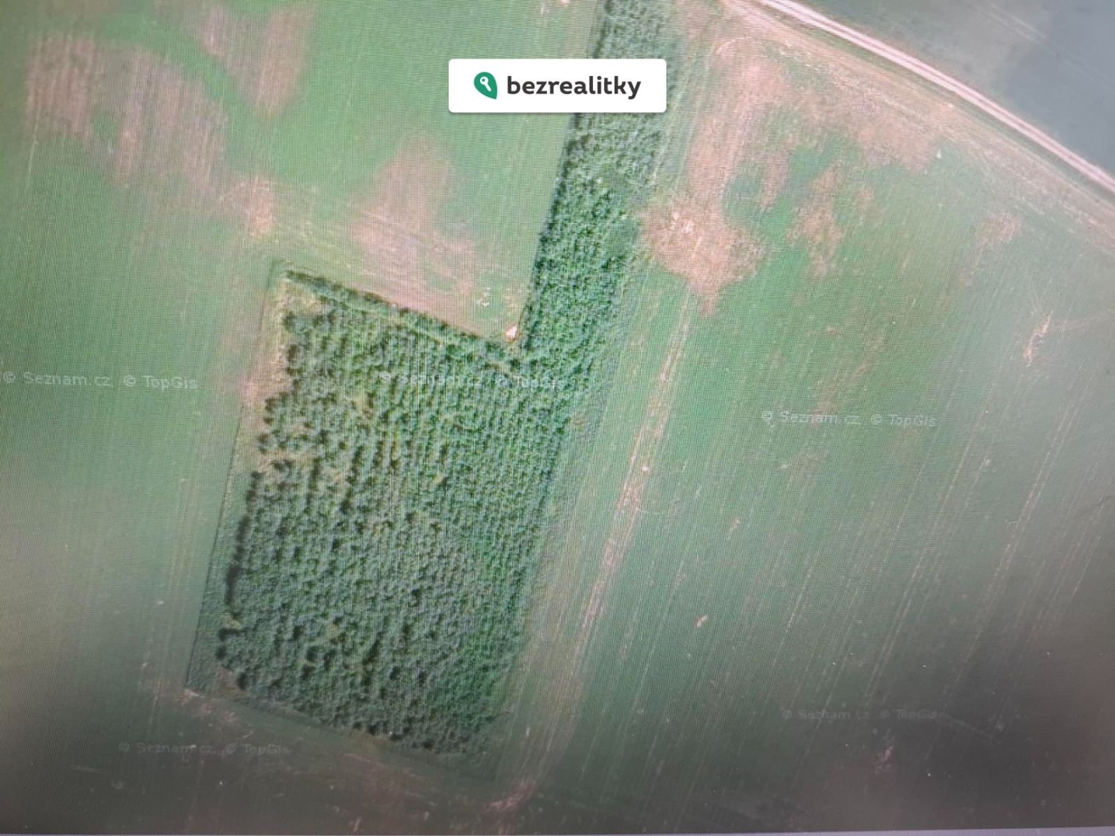 1760693126-vyuwjbozcr-1000010831