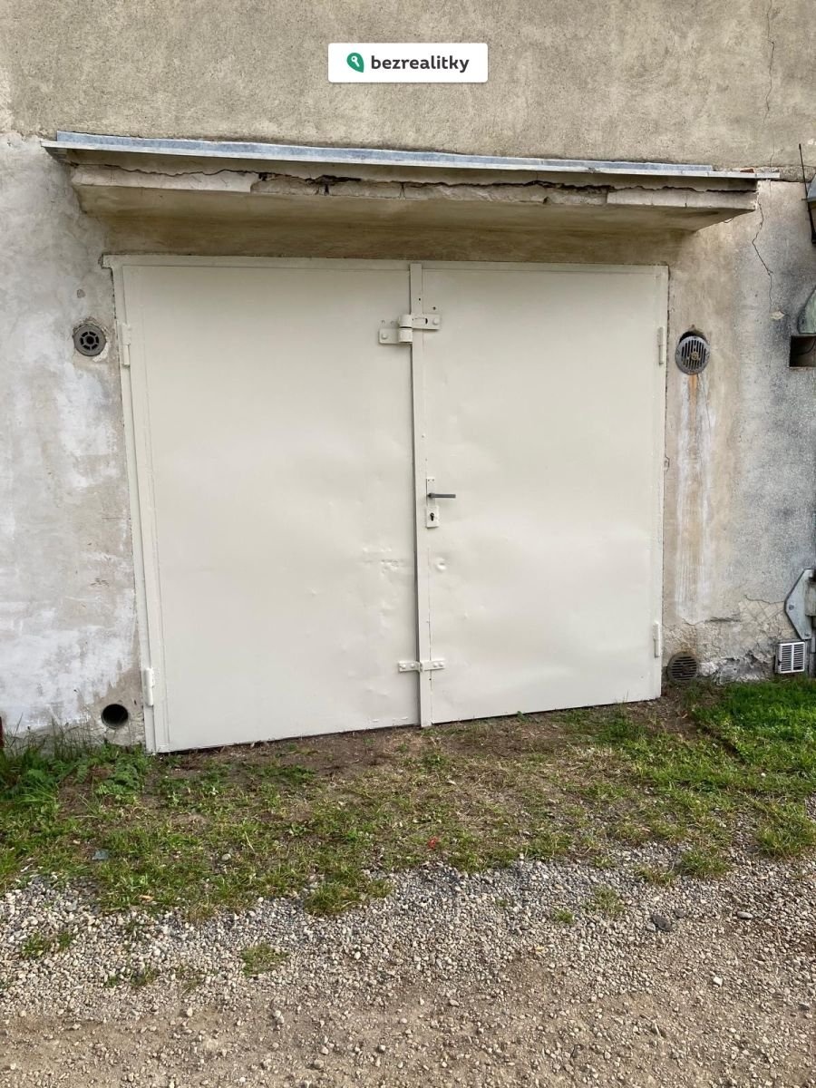 1761139844-lmnvpzejpq-garaz5