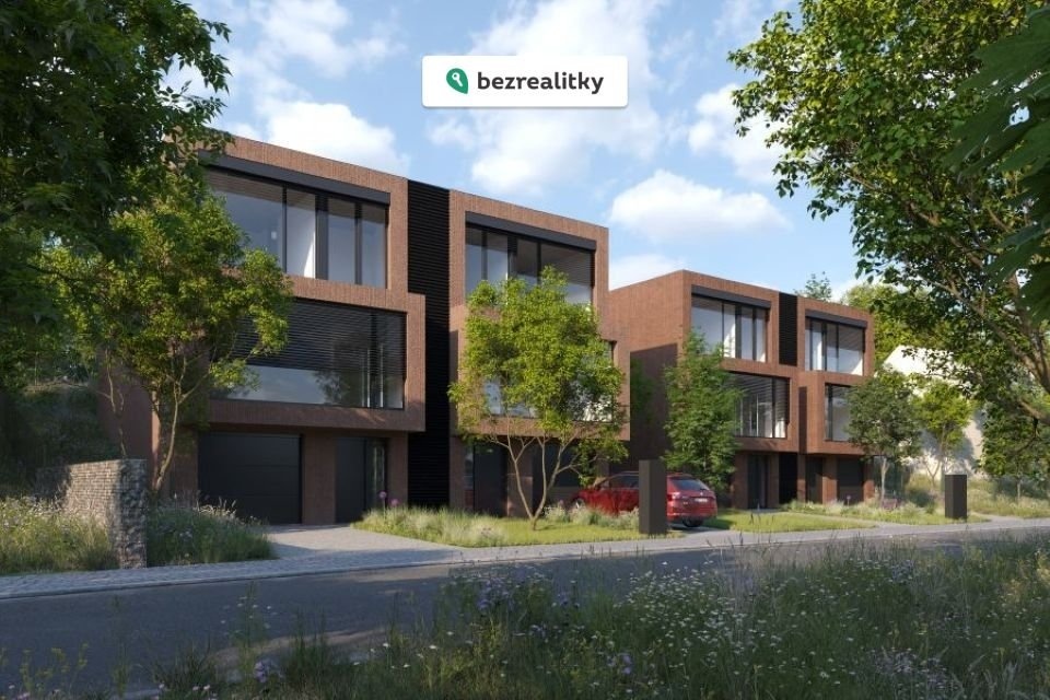 1761816945-mosgyfauxn-dp0020