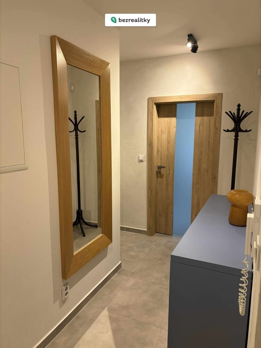 1761825465-qlcxamccvp-processed-b972ed10-67f1-4deb-8516-c6ca36441eae