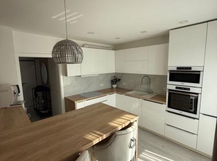 Prodej bytu, 3+1, 66 m²