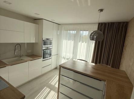 Prodej bytu, 3+1, 66 m²