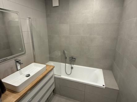 1761138001-sqyhdezfzs-img-1024