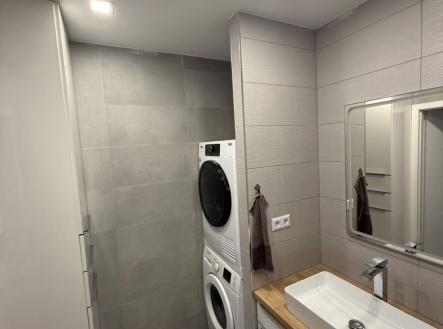 1761138001-dcufxuvbxl-img-1025