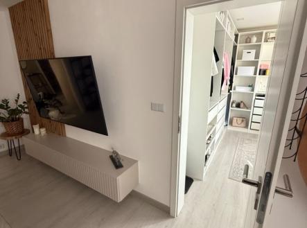 1761138001-ourqptgvnn-img-1013