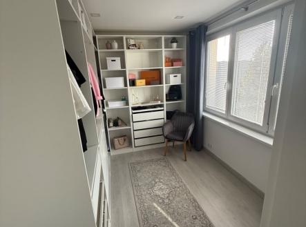 1761138001-pbbuiflhbs-img-1012