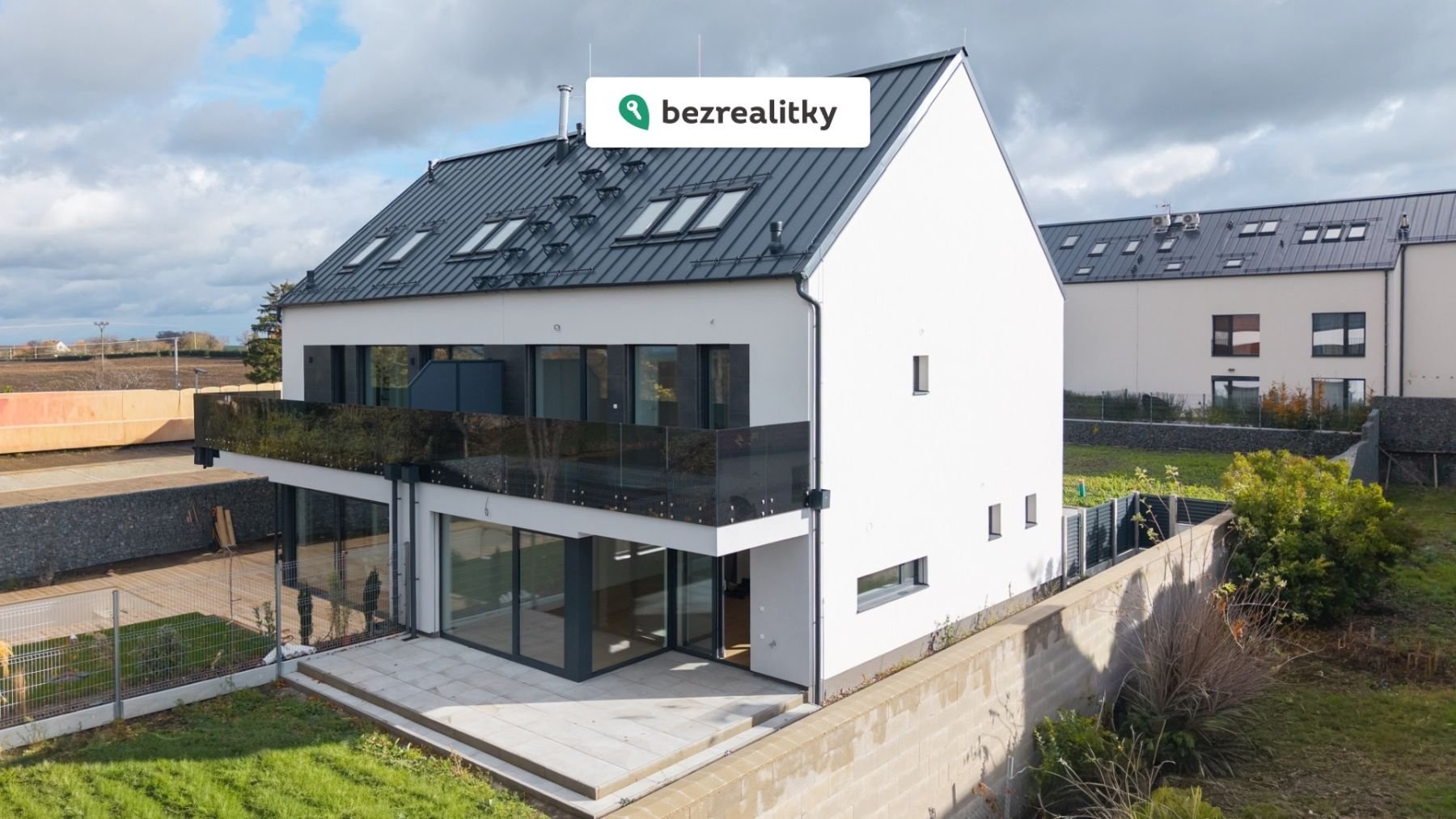 1762355012-qxjoutzgam-dji-20251103111902-0508-d