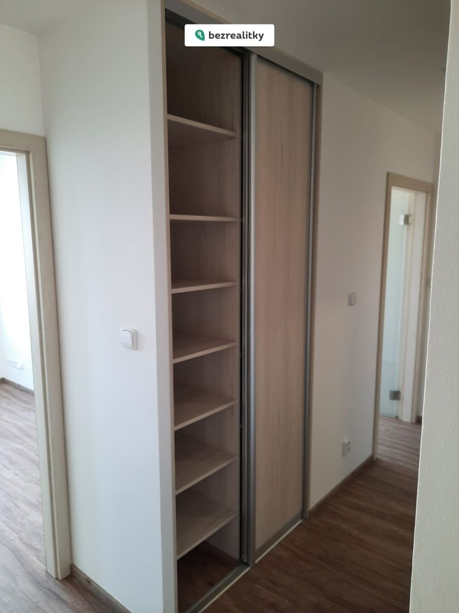 1762373453-wuemsupjsb-308