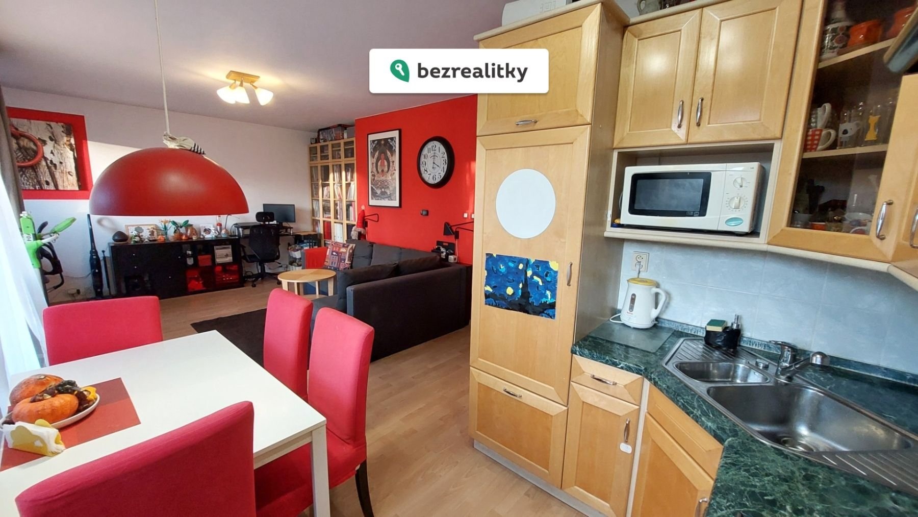 1762699828-fhmttzmxex-1000036431