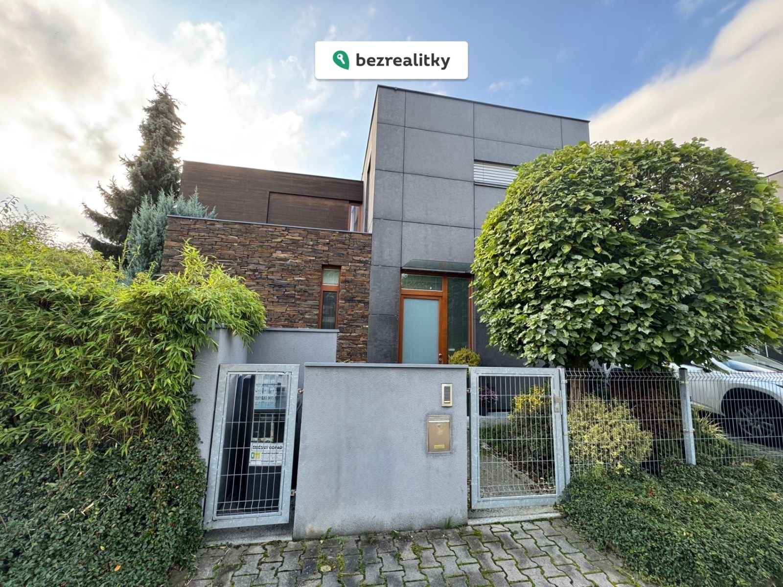 1762787296-wnmuwqzlnd-celni-pohled