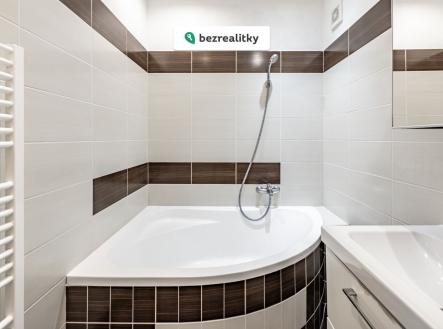 1763038868-zpazypdoyr-koupelna-1