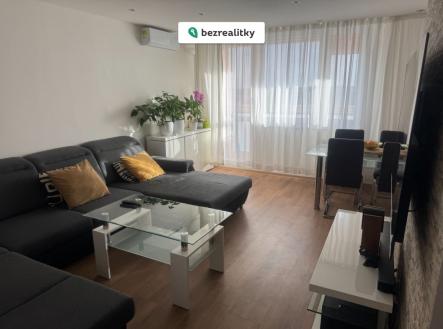 1763049658-sbjunilkkx-img-2188