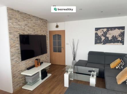 1763049658-qxwpbncbgz-img-2189