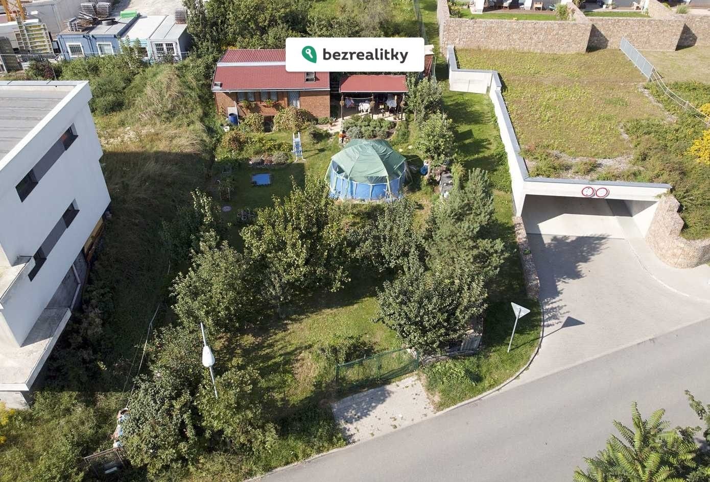 1763220104-pewwsfuvum-zahrada-01