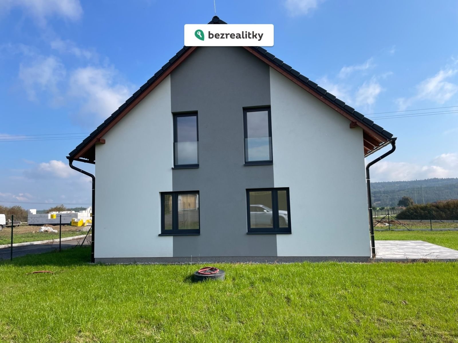 1763385864-mxysjdasng-img-7926