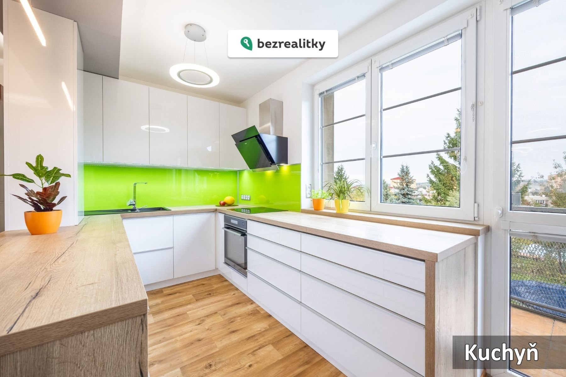 1763477731-vxqesqzenb-020-kuchyn-8y7a7588-hdr