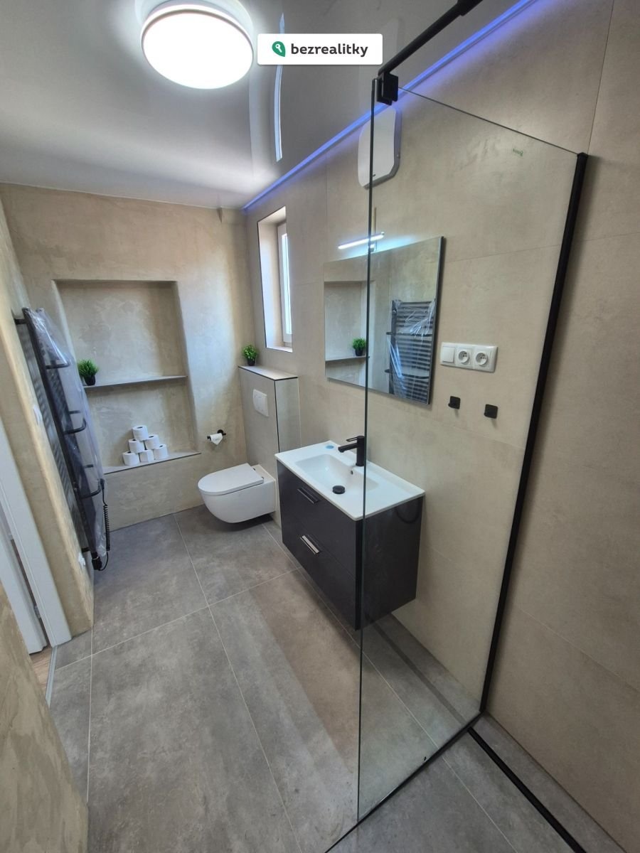 1763551049-tnnehqxnbs-1000014217