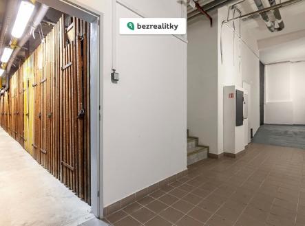 1763546164-vkvplmolok-img-026