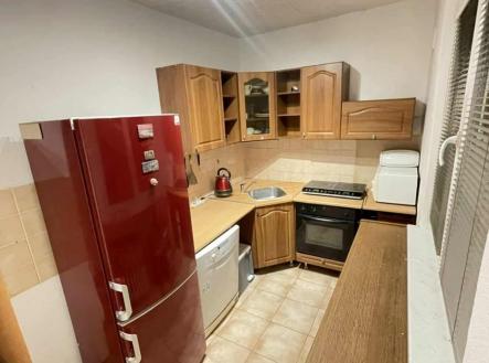 1764270263-tqcmygbefq-590576952-836282412443281-537070868886798469-n