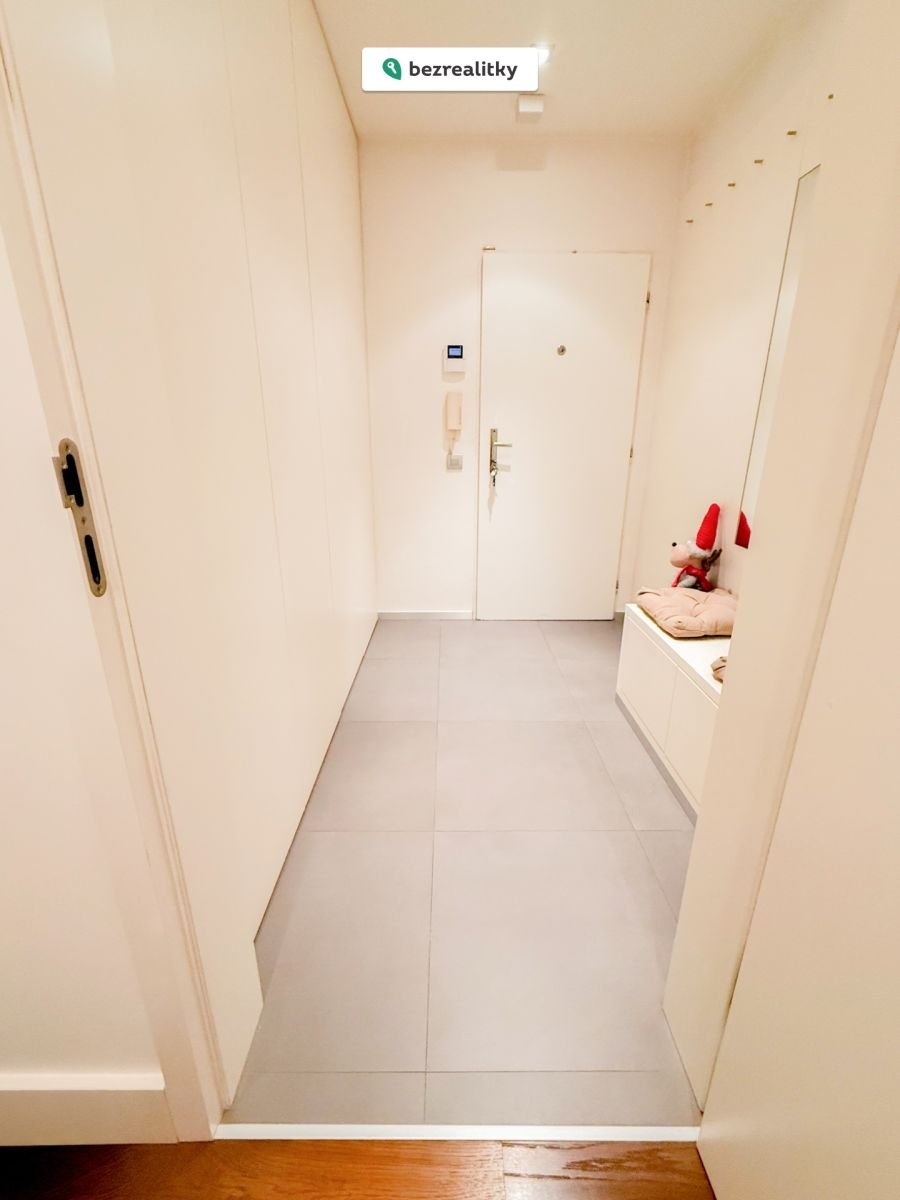 1764542629-fkijnqqqzg-2