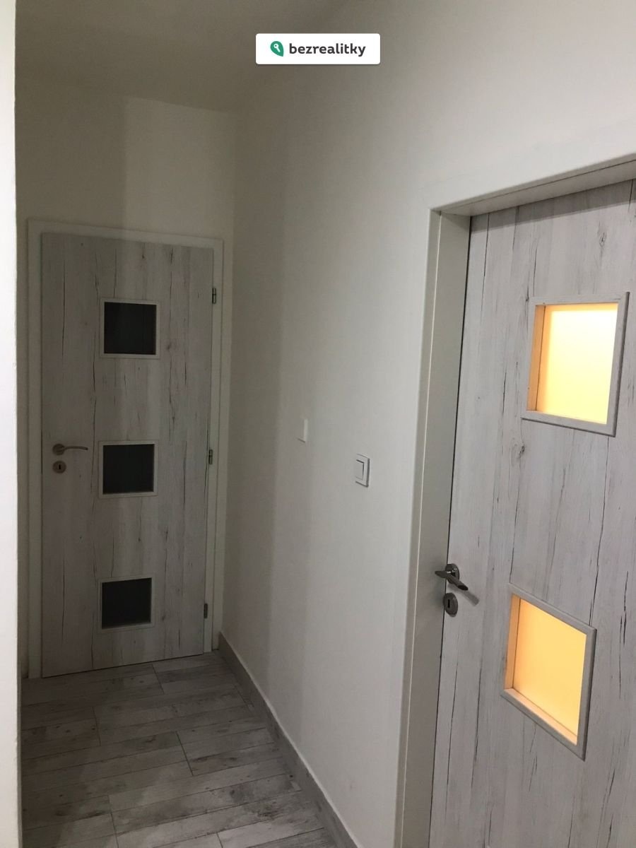 1764706399-iaolwiinst-chodba