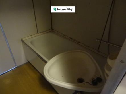 1764598597-gyoutqhkko-8