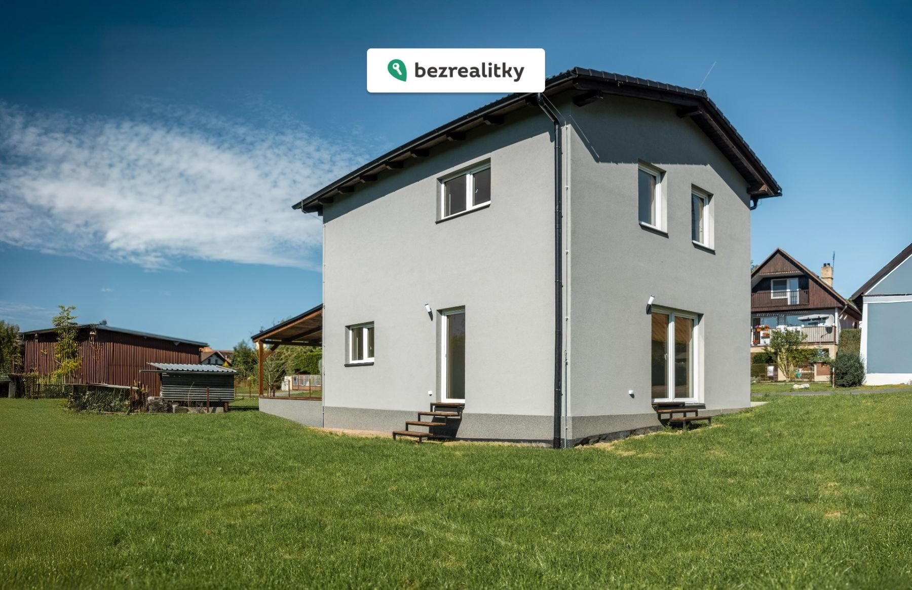 1764873633-kpqafuphus-podled-na-rd-ze-zahrady-od-jv