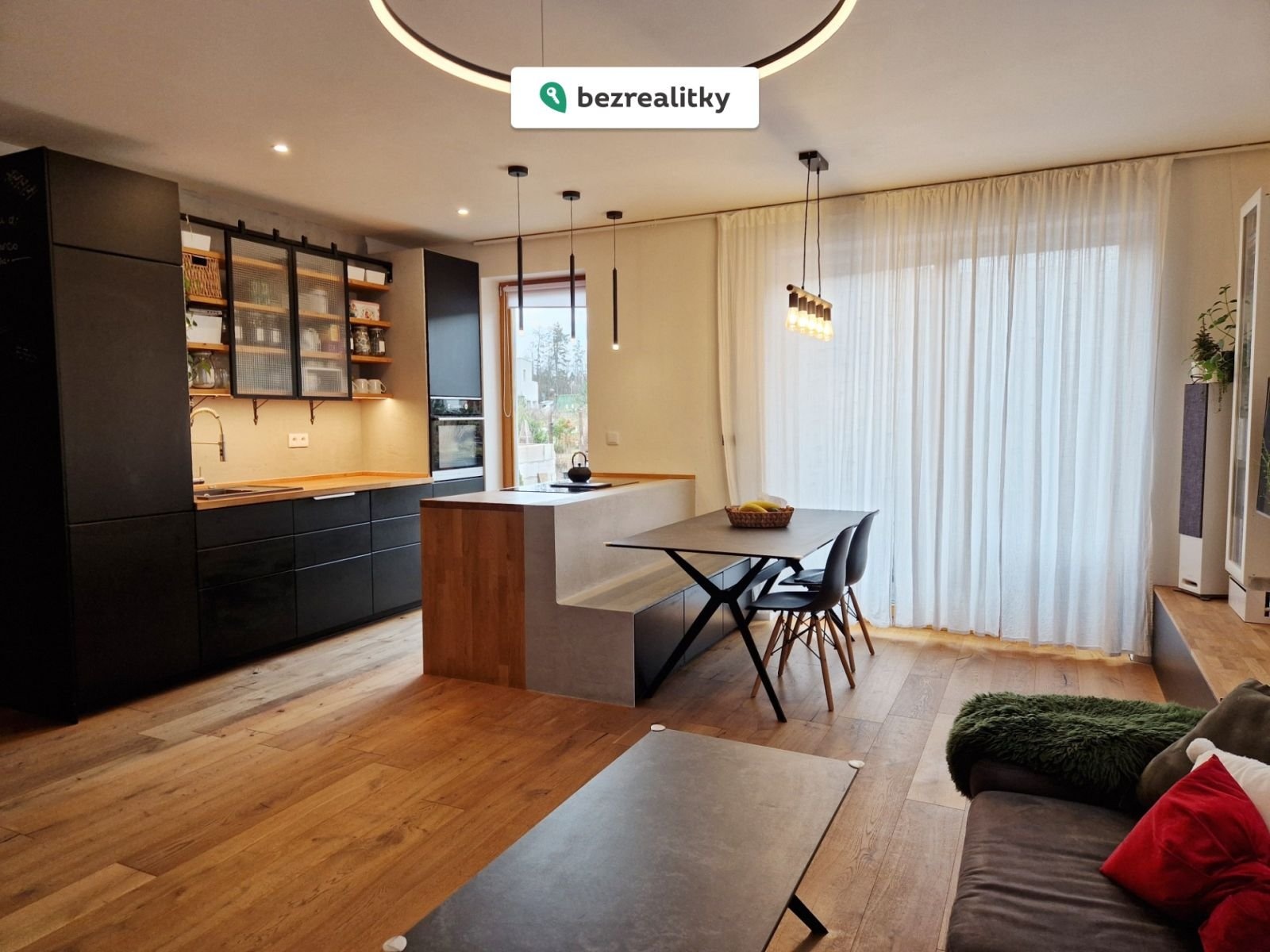 1765122902-qbnmsmmcky-20251207-125514