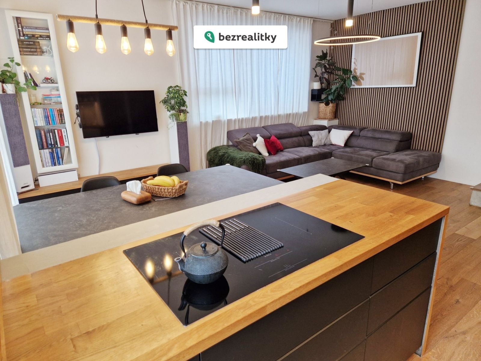 1765122916-dfkxvprolp-20251207-124419