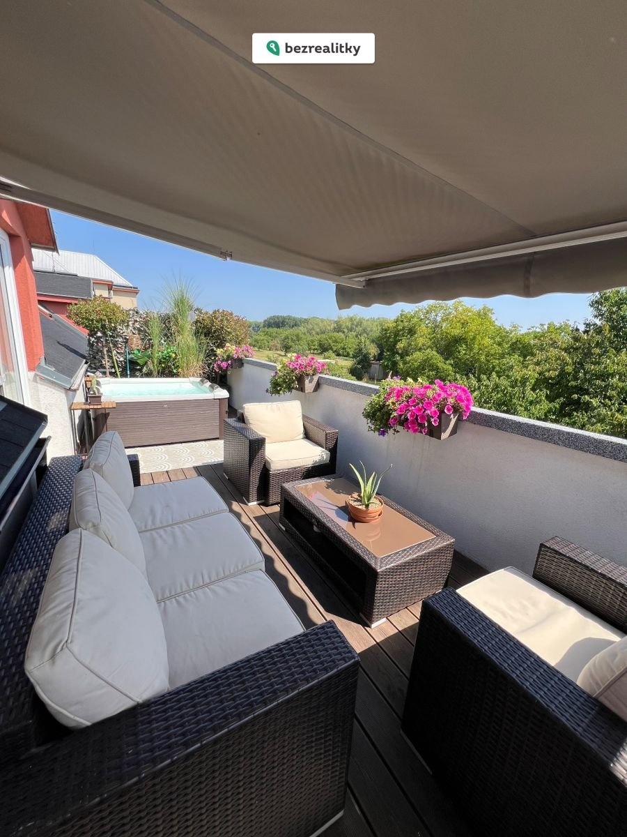 1765126812-dhljiwcjdx-img-0274