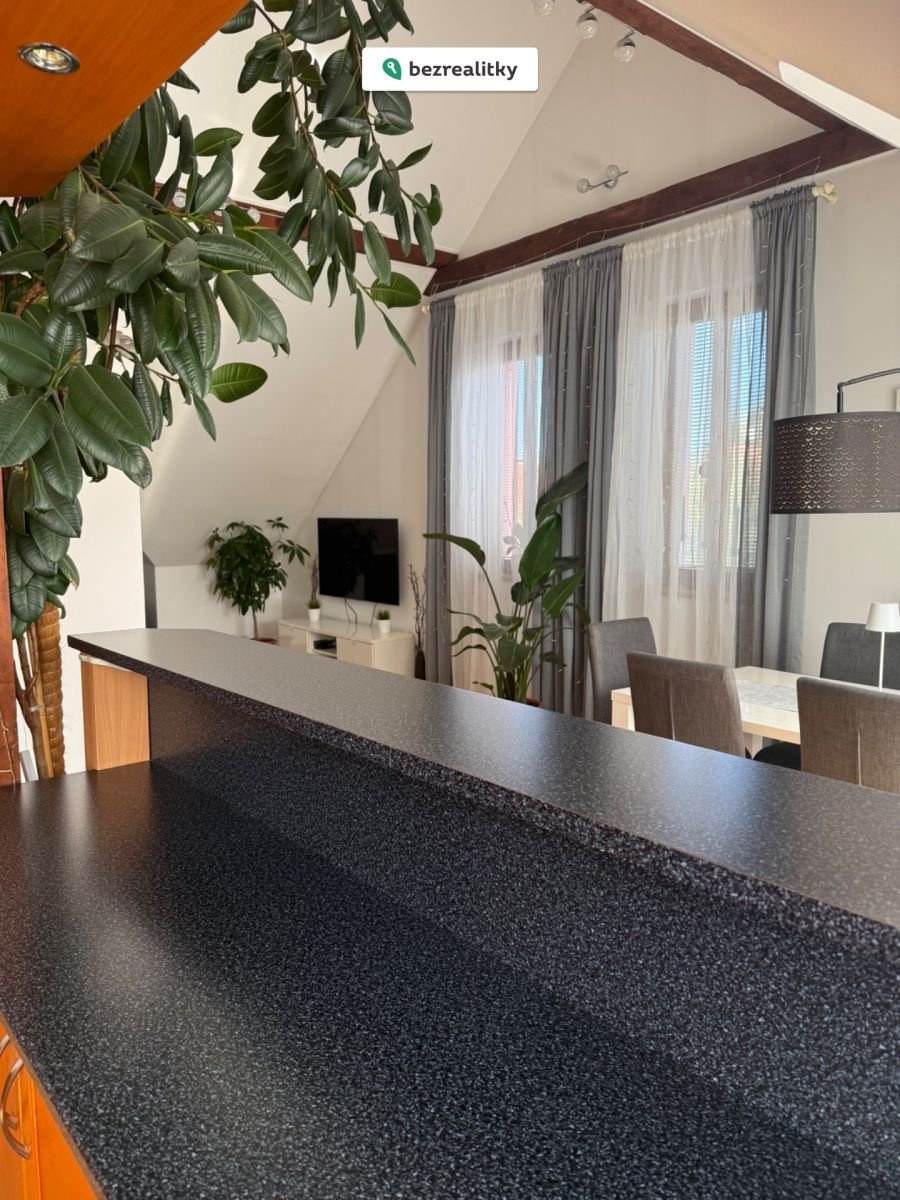 1765129380-ywropcdjdx-img-3334